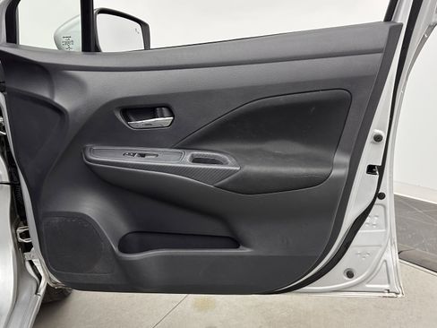 Used 2021 Nissan Versa SV image 30