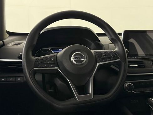 Used 2022 Nissan Altima 2.5 SV image 35