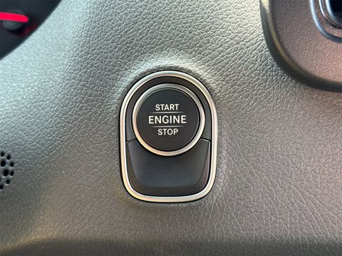 Used 2023 Mercedes-Benz Sprinter 3500 image 19