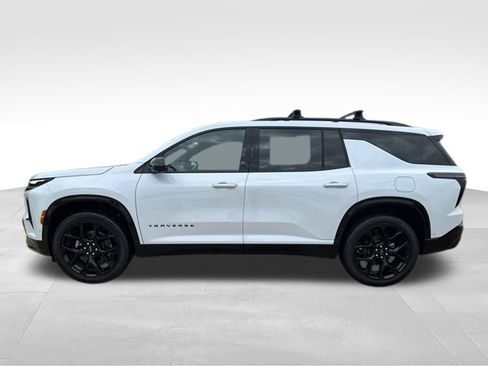 New 2026 Chevrolet Traverse RS FWD image 2