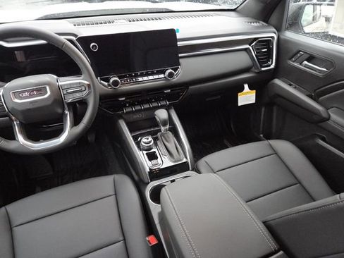 New 2026 GMC Canyon Elevation w/ Convenience Package image 32