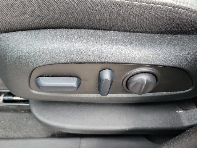 Used 2023 Chevrolet Equinox LS w/ LS Convenience Package FWD image 25