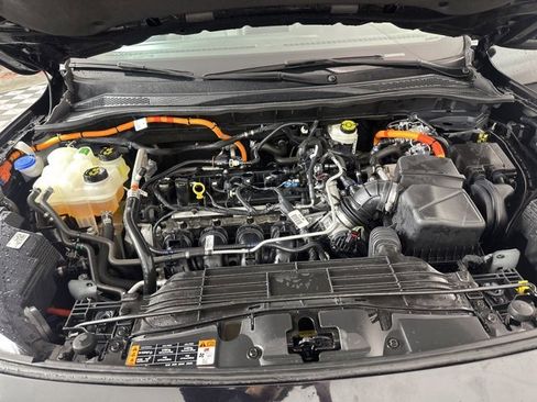 Used 2021 Ford Escape SE image 31