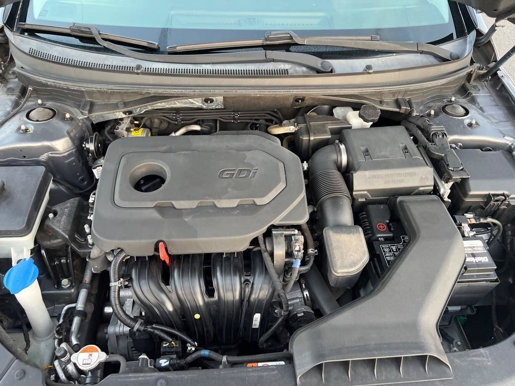 Used 2019 Hyundai Sonata Limited w/ Ultimate Package 04 FWD image 9
