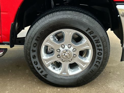 Used 2024 RAM 2500 Big Horn w/ Bed Utility Group image 10