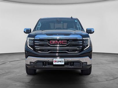 New 2026 GMC Sierra 1500 SLT w/ SLT Premium Plus Package
