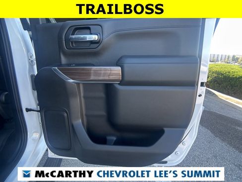 Used 2019 Chevrolet Silverado 1500 LT Trail Boss image 36