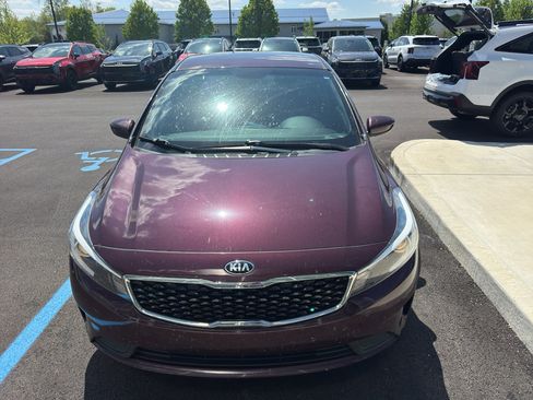 Used 2018 Kia Forte LX FWD image 2