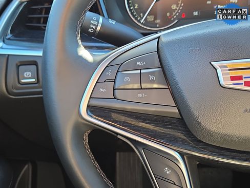 Used 2025 Cadillac XT5 Premium Luxury image 21