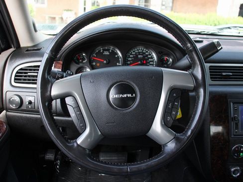 Used 2011 GMC Sierra 2500 Denali image 23