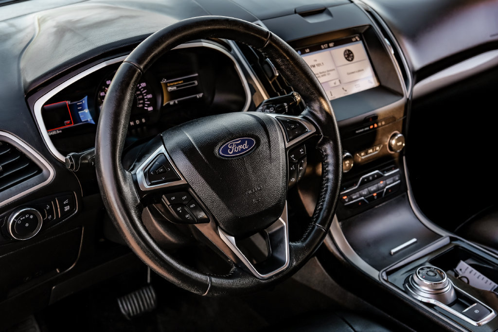 Used 2019 Ford Edge SEL w/ Equipment Group 201A FWD image 13