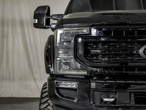 Used 2021 Ford F250 Platinum w/ FX4 Off-Road Package image 41
