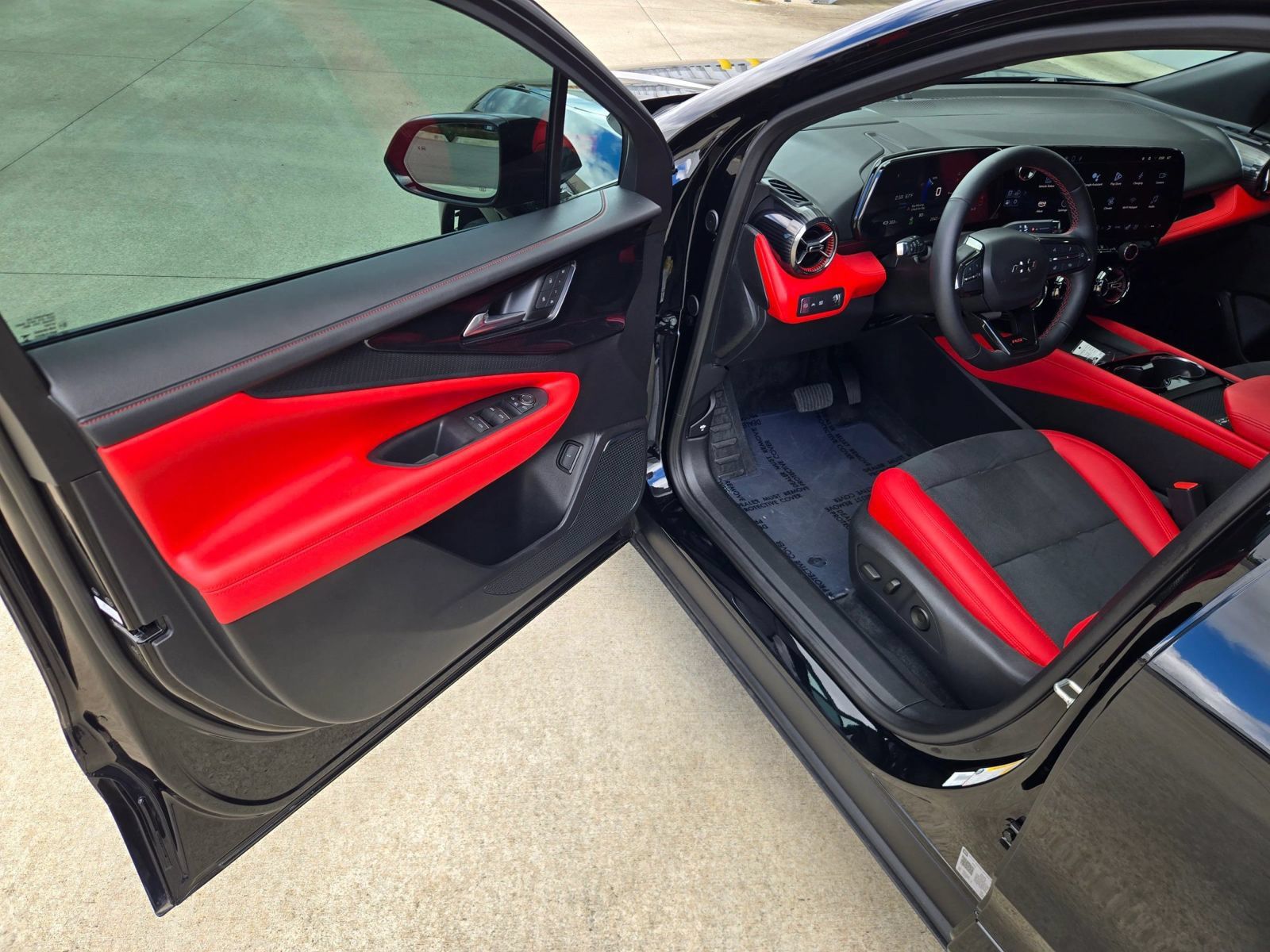 Used 2024 Chevrolet Blazer EV RS RWD image 10