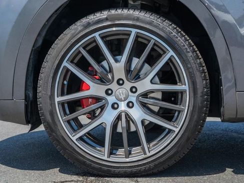 Used 2017 Maserati Levante w/ Sport Package AWD/4WD image 16