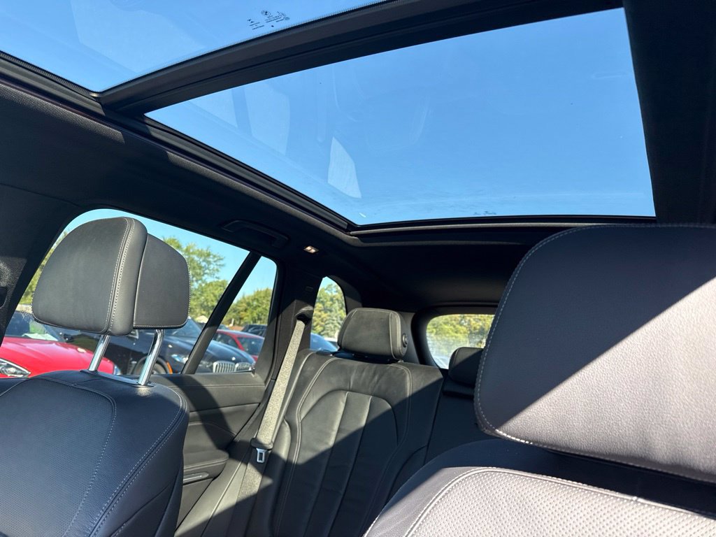 Used 2020 BMW X5 M50i w/ Premium Package AWD/4WD image 16