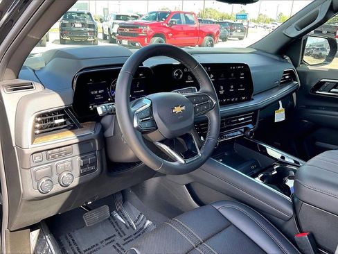Used 2025 Chevrolet Tahoe High Country image 14