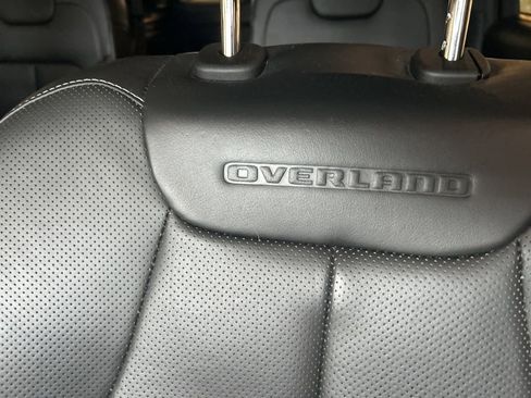 Used 2023 Jeep Grand Cherokee L Overland w/ Advanced Protech Group III image 7