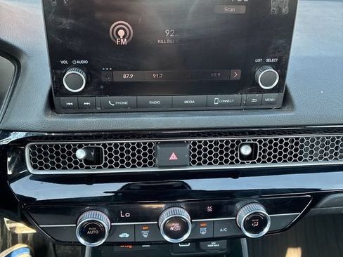 Used 2023 Honda Civic Sport image 17