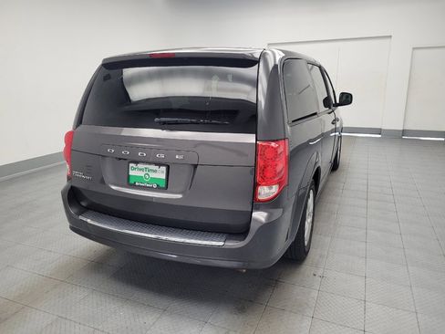 Used 2018 Dodge Grand Caravan SE FWD image 7