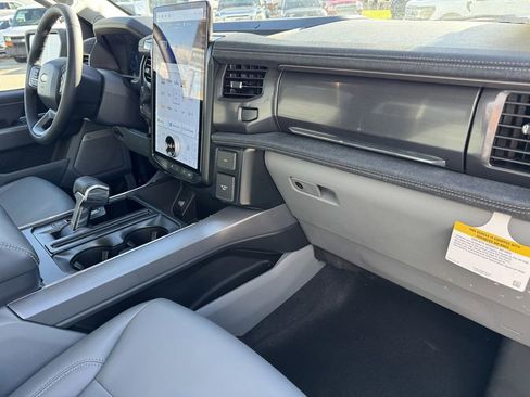 Used 2025 Ford F150 Lightning Flash AWD/4WD image 5