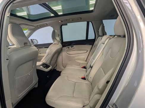 Used 2019 Volvo XC90 T6 Momentum w/ Advanced Package image 7