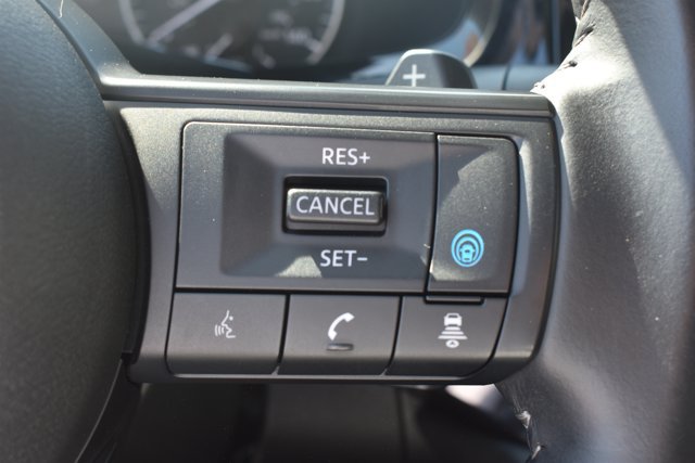 Used 2025 Nissan Pathfinder SV w/ SV Premium Package AWD/4WD image 23