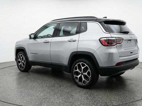 Used 2025 Jeep Compass Limited AWD/4WD image 6