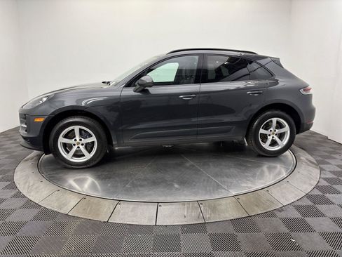 Used 2021 Porsche Macan w/ Premium Package AWD/4WD image 16