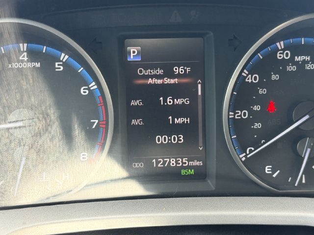 Used 2018 Toyota RAV4 XLE FWD image 33