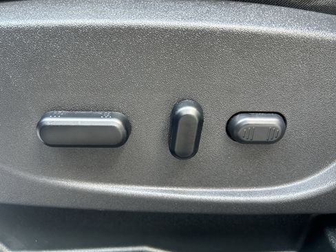 Used 2019 Ford Escape SEL AWD/4WD image 14