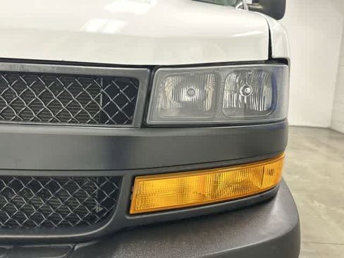 Used 2019 Chevrolet Express 2500 w/ Driver Convenience Package RWD image 30