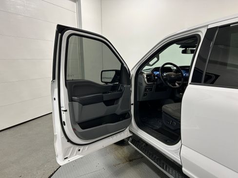 Used 2021 Ford F150 XLT w/ Equipment Group 302A High image 23