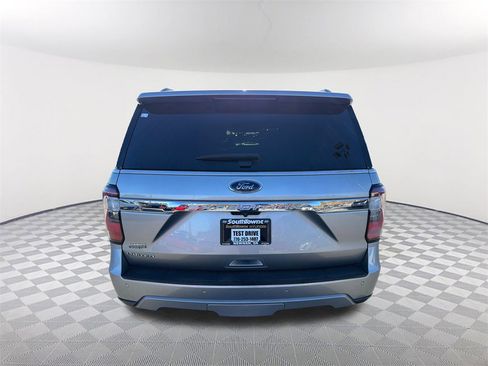 Used 2021 Ford Expedition Limited image 6