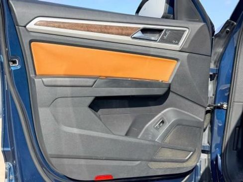 Used 2019 Volkswagen Atlas SEL Premium image 12