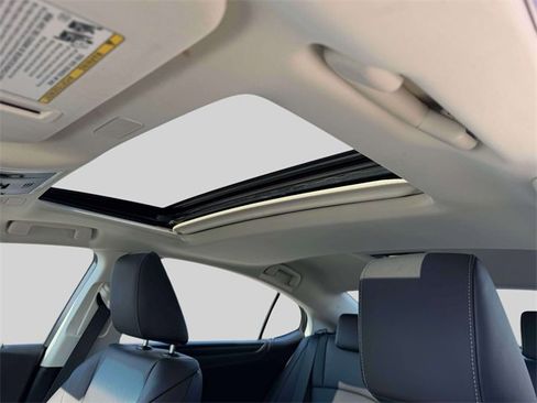 Certified 2024 Lexus ES 350 w/ Premium Package image 25