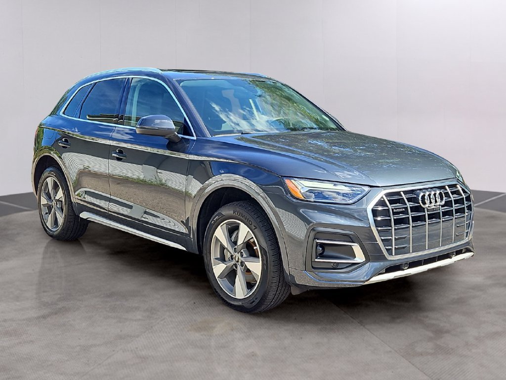 Certified 2024 Audi Q5 Premium AWD/4WD image 3