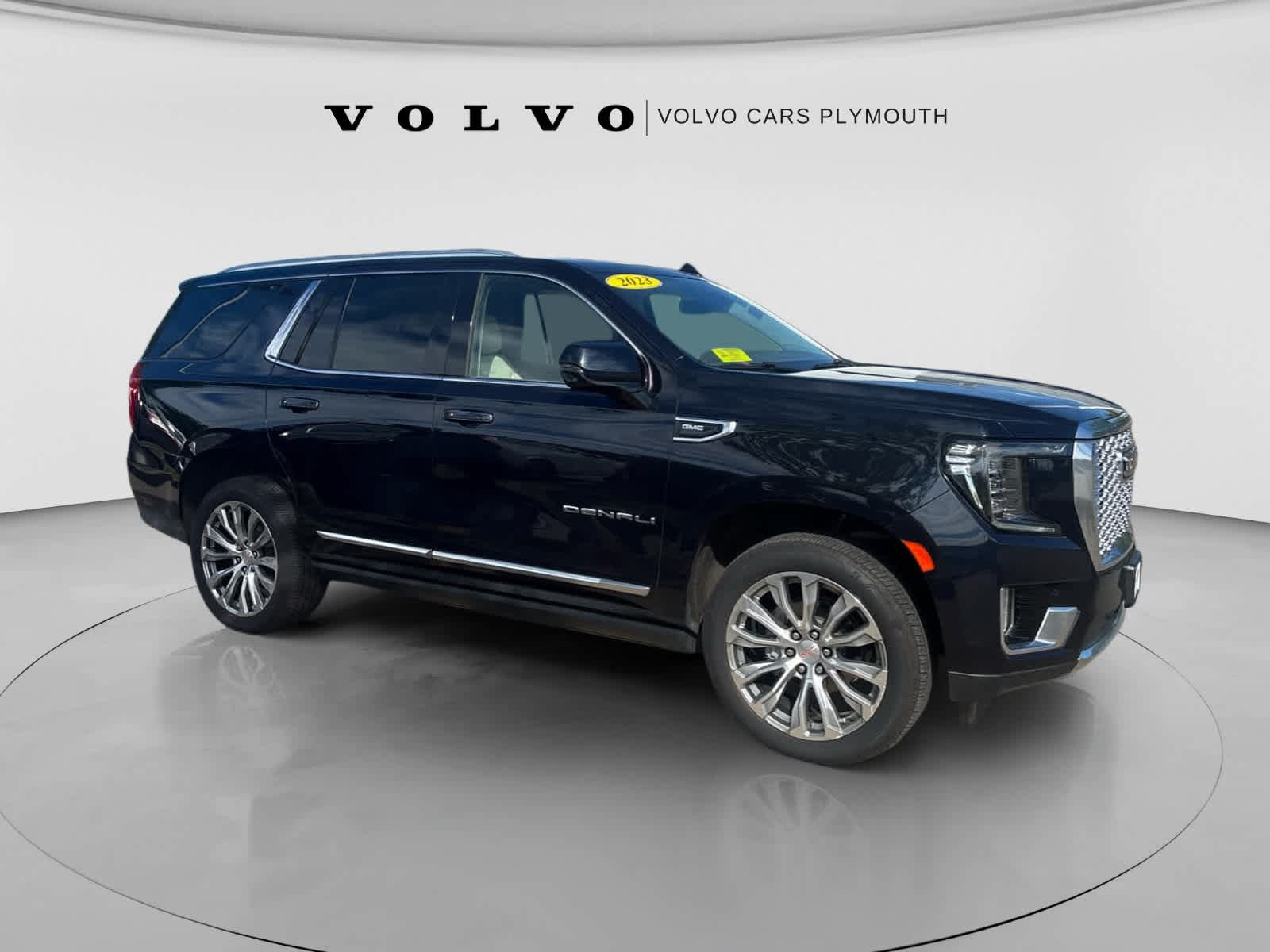 Used 2023 GMC Yukon Denali AWD/4WD image 1