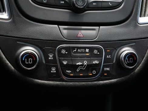 Used 2017 Chevrolet Malibu Hybrid FWD image 23