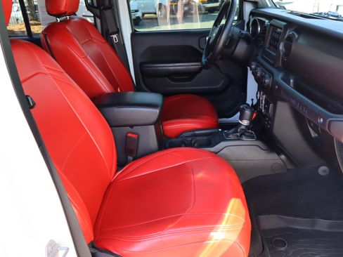 Used 2018 Jeep Wrangler Unlimited Sport S AWD/4WD image 39