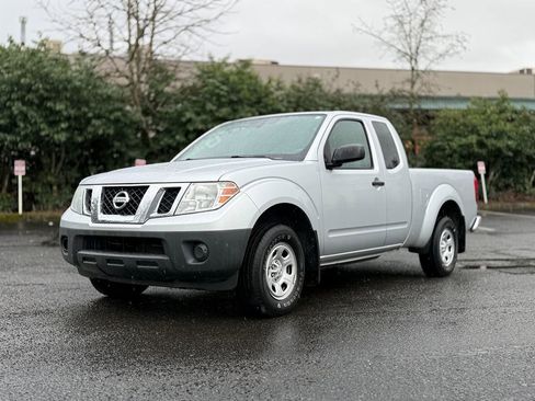 Used 2018 Nissan Frontier S image 6