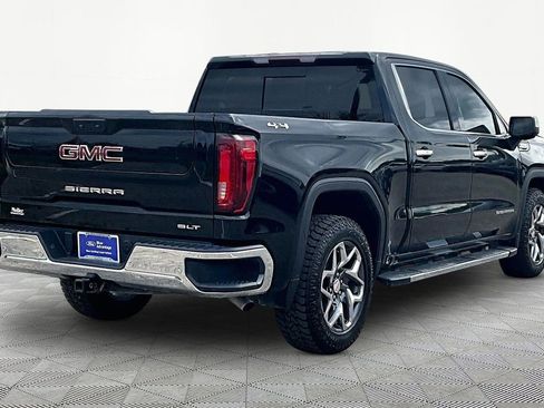Used 2022 GMC Sierra 1500 SLT w/ SLT Premium Plus Package AWD/4WD image 2