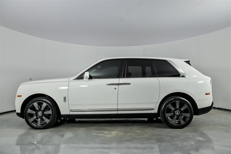 Used 2023 Rolls-Royce Cullinan w/ Leather Finishing Pack AWD/4WD image 7