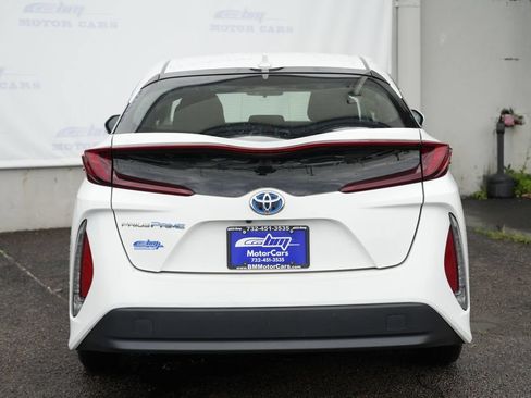 Used 2021 Toyota Prius Prime LE w/ Carpet Mat Package (TMS) FWD image 6