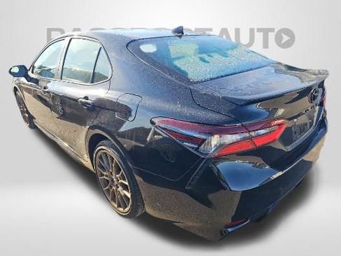 Used 2023 Toyota Camry SE image 8