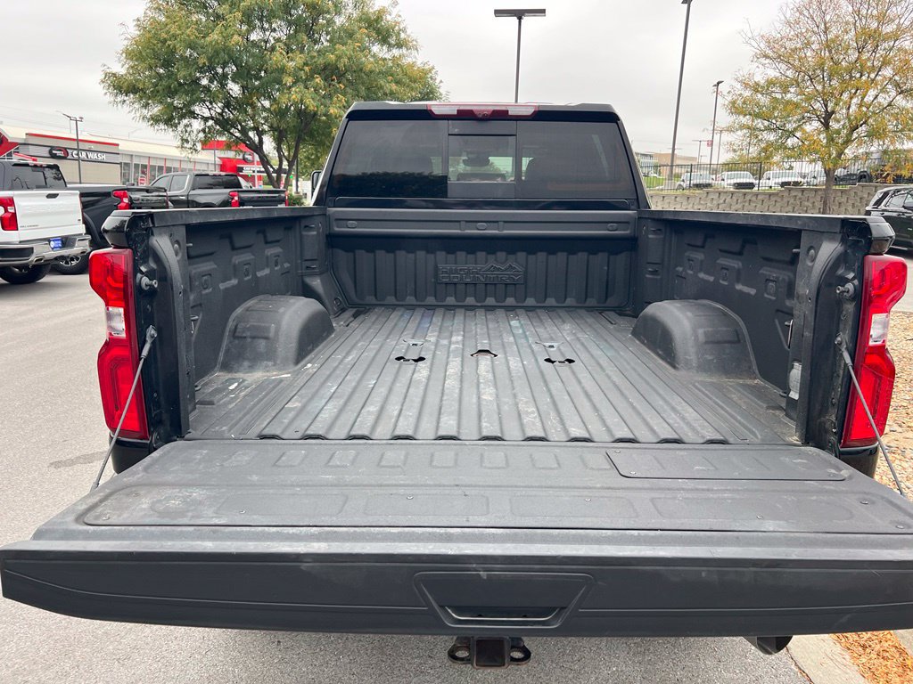 Used 2024 Chevrolet Silverado 3500 High Country w/ Technology Package AWD/4WD image 26