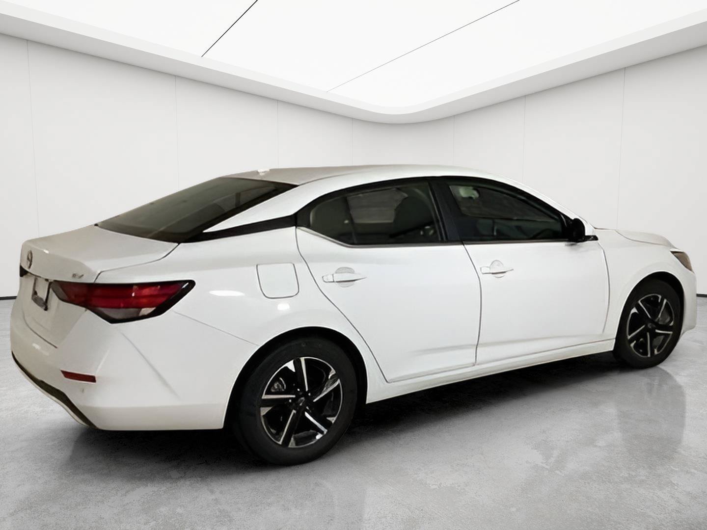 Used 2024 Nissan Sentra SV FWD image 3