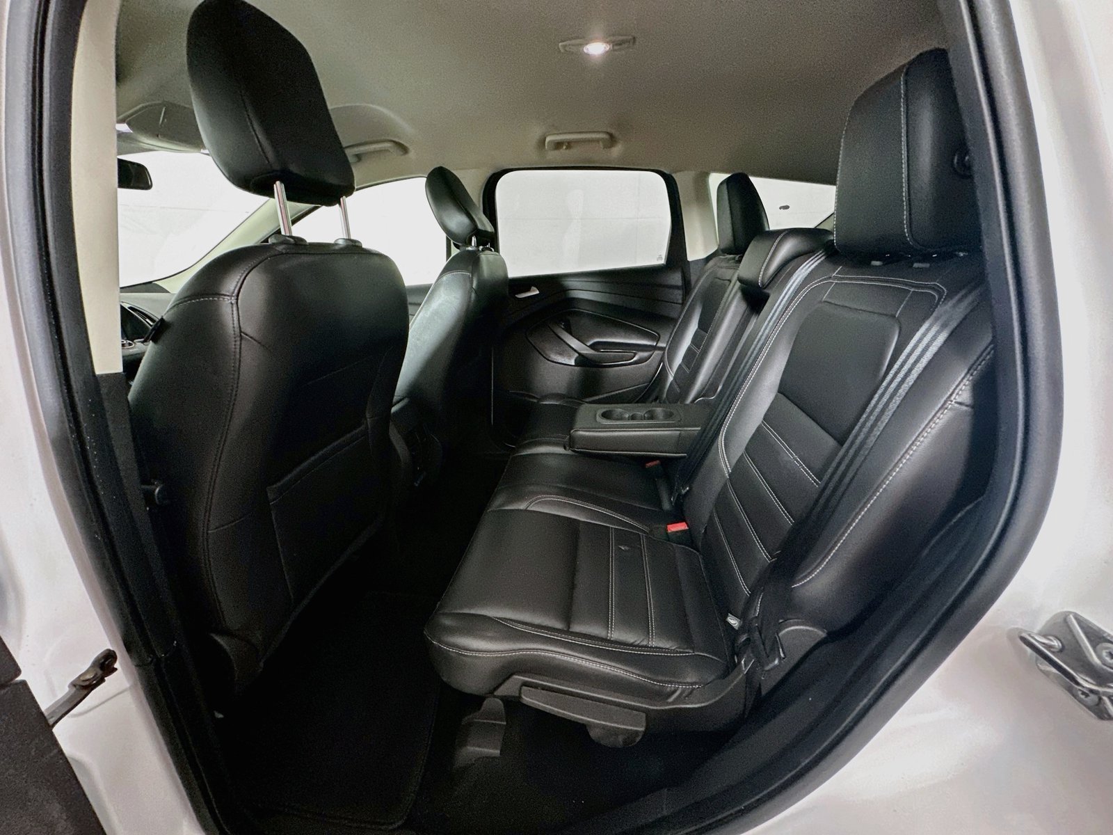 Used 2019 Ford Escape Titanium AWD/4WD image 23