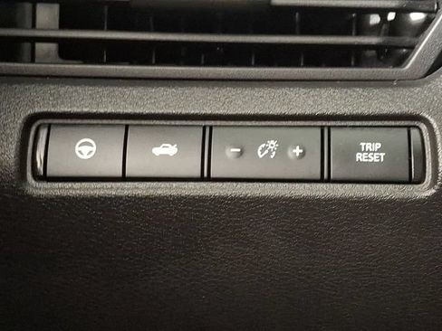 Used 2023 Nissan Altima 2.5 SV w/ SV Premium Package FWD image 26