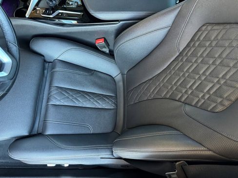 Used 2022 BMW 530e xDrive 530e xDrive w/ Premium Package image 39