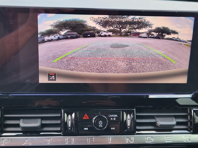 Used 2026 Nissan Pathfinder SV w/ SV Premium Package FWD image 19
